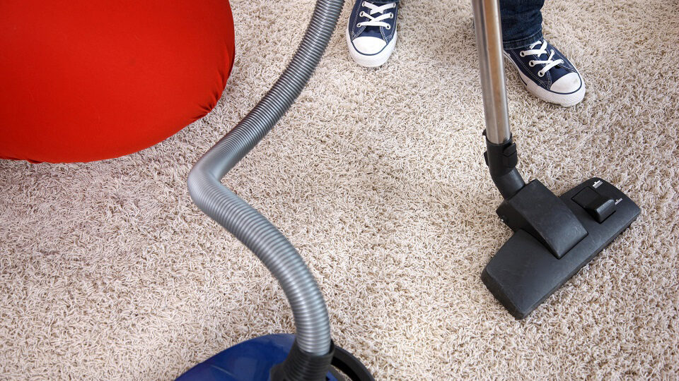 Как выбрать пылесос для квартиры: советы экспертов